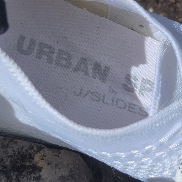 URBAN SPORTS by J SLIDES ♡ White Canvas Red|White|Blue w/Chrome Lace Sneakers 9M - Picture 8 of 16